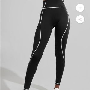 NWT Buff Bunny Loch Ness Legging